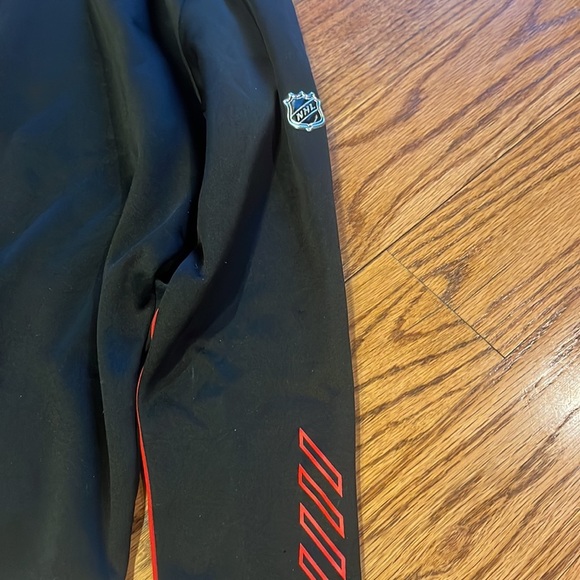 Fanatics NHL Boy’s Black NJ Devils Hoodie Size M 10/12 - Picture 5 of 6